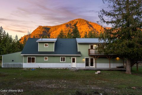 Photo of 526 Mountain View View, Clark Fork, ID 83811 (MLS # 26-3374)