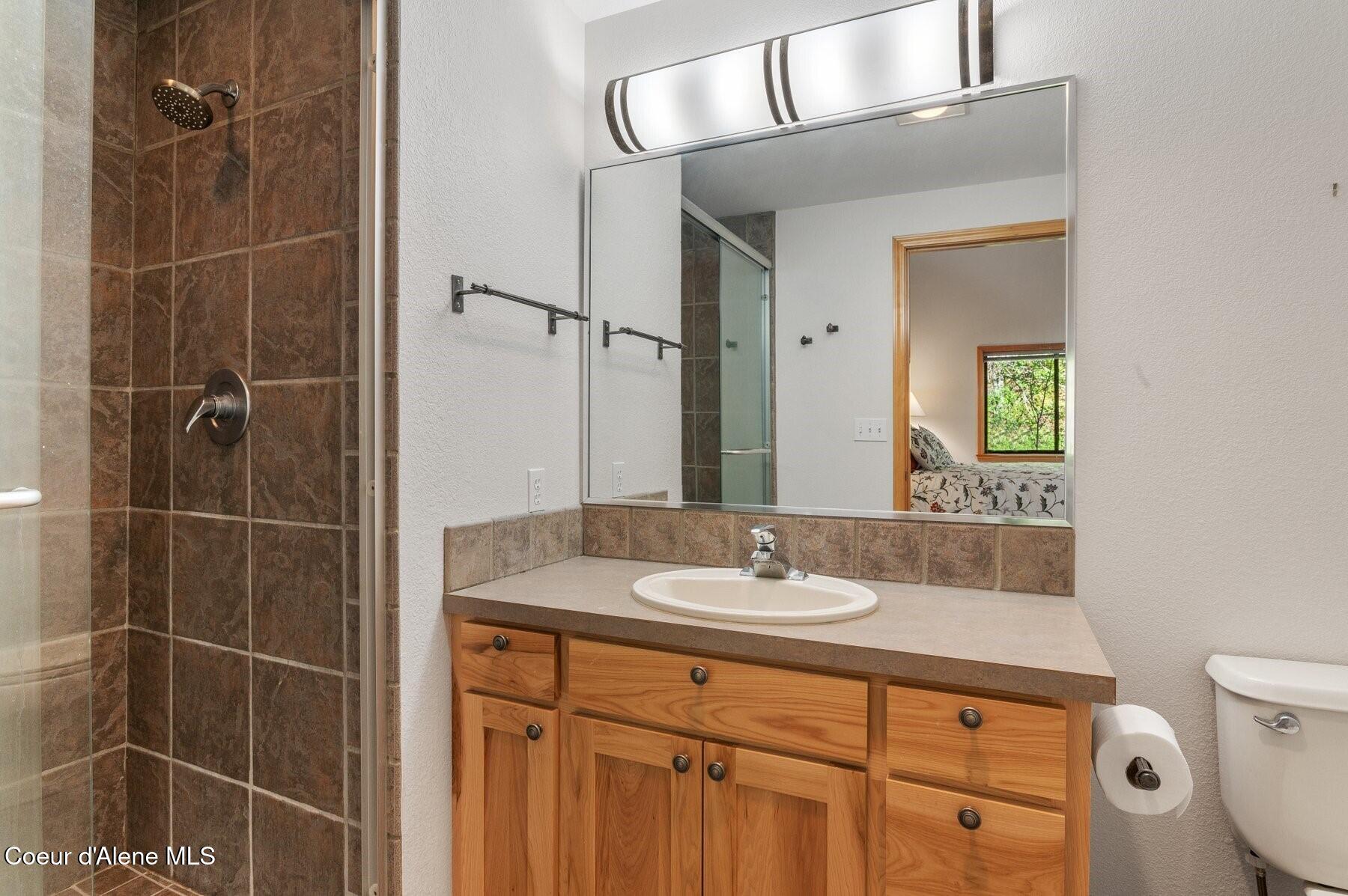 227 S Crystal Springs Rd Rd # 3, Sandpoint, Alaska image 25