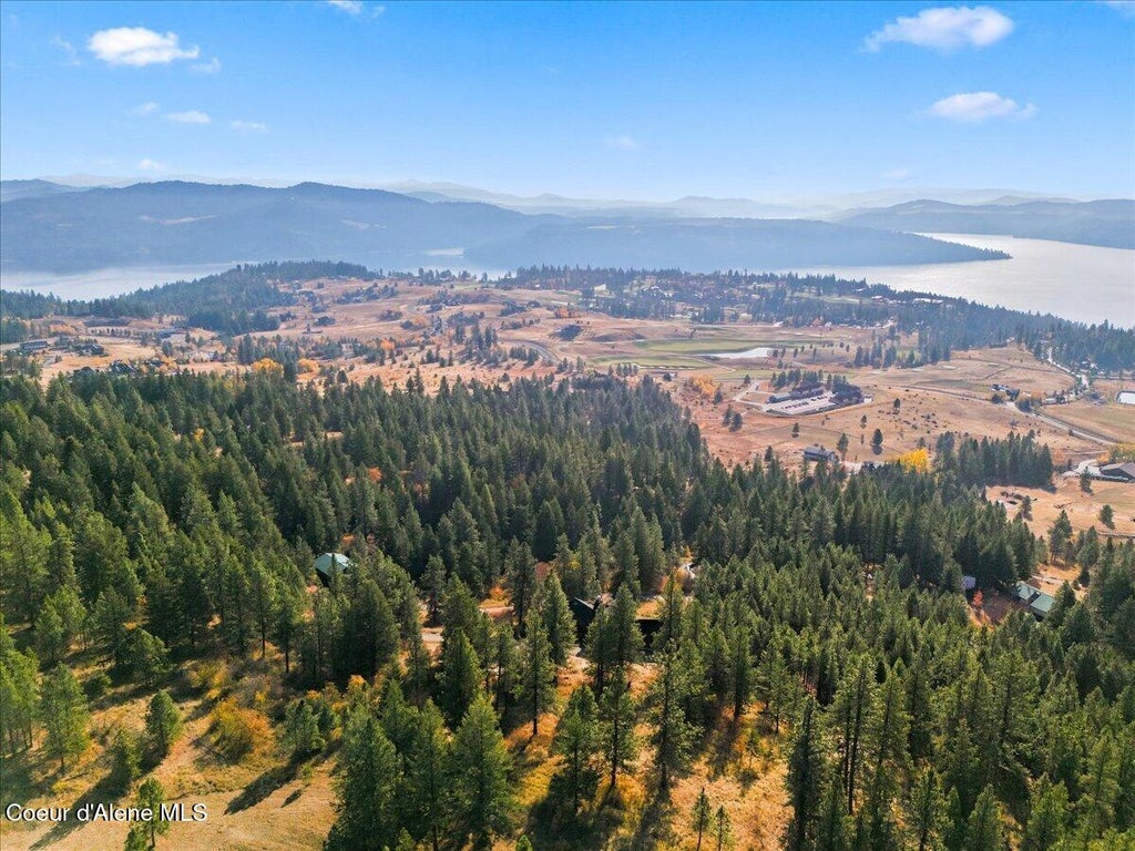 Photo of 16632 Rockford Heights Heights, Coeur dAlene, ID 83814 (MLS # 26-10481)