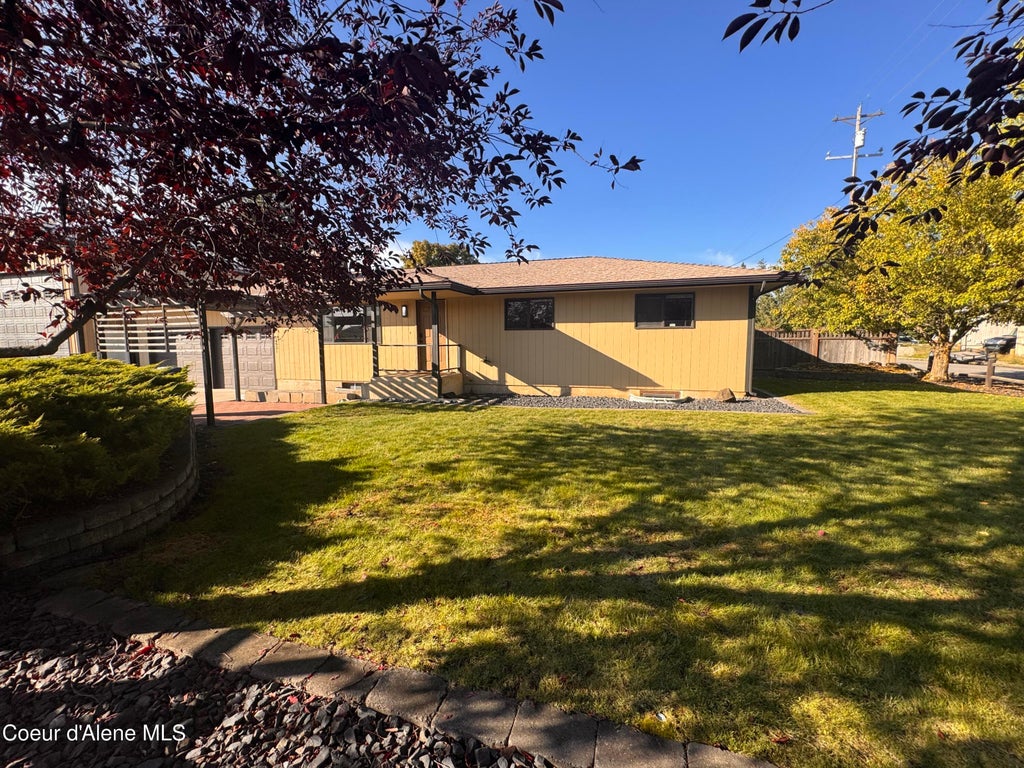Photo of 1621 HAYCRAFT Ave, Coeur dAlene, ID 83815 (MLS # 26-9492)