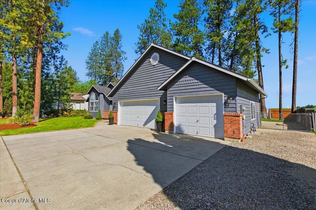 Photo of 4741 Woodside Ave, Coeur dAlene, ID 83815 (MLS # 26-4868)