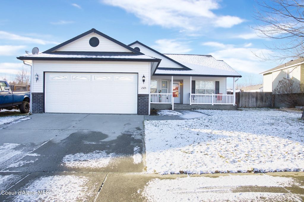 Photo of 2325 Mackenzie Dr, Post Falls, ID 83854 (MLS # 25-11513)