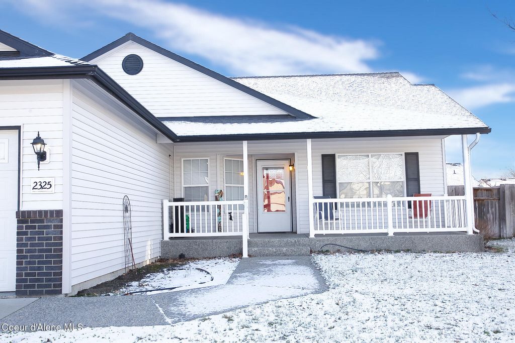 Photo of 2325 Mackenzie Dr, Post Falls, ID 83854 (MLS # 25-11513)