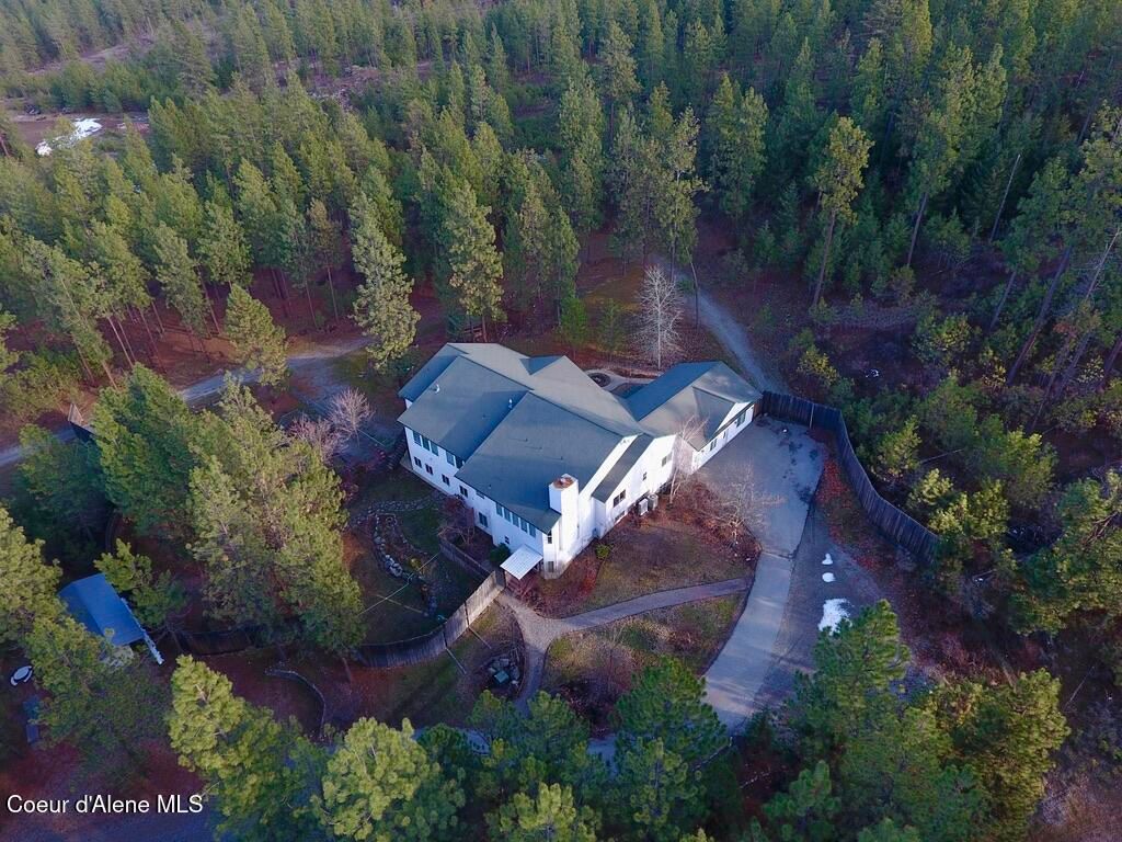 Photo of 18772 Riverview Dr, Post Falls, ID 83854 (MLS # 26-775)