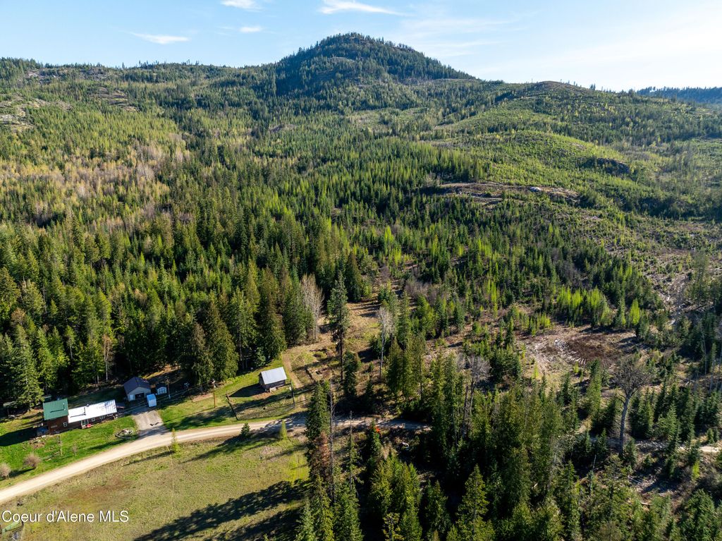 Photo of 963 Irish Rd, Sagle, ID 83860 (MLS # 26-4123)