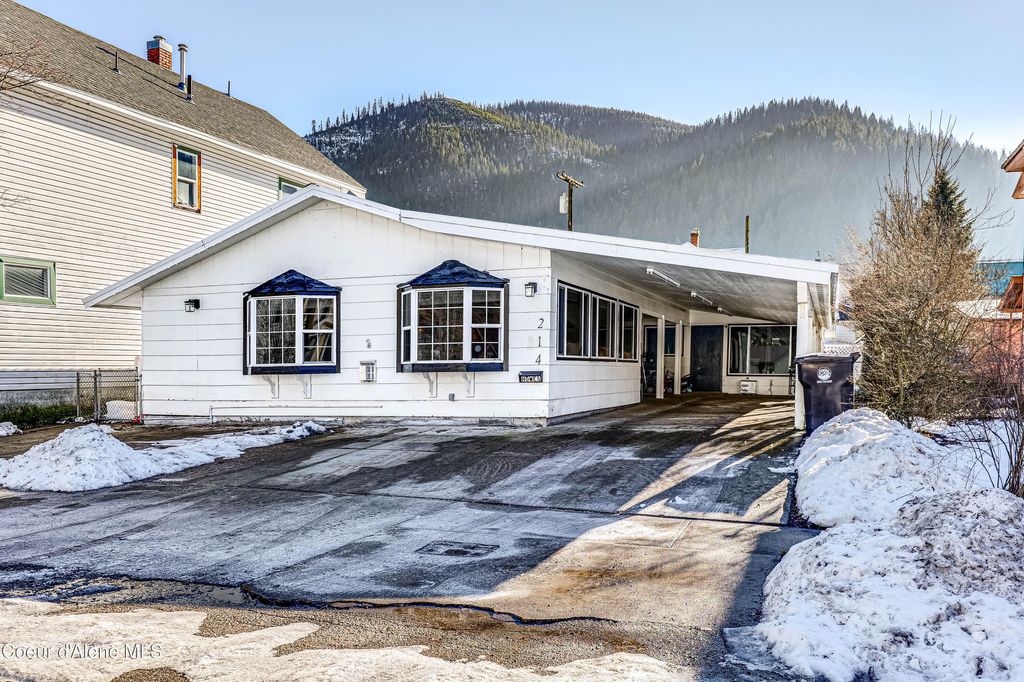 Photo of 214 Cypress St, Wallace, ID 83873 (MLS # 26-506)