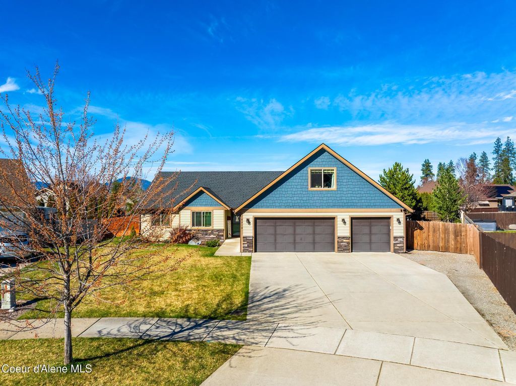 Photo of 4313 Seneca Dr, Post Falls, ID 83854 (MLS # 26-2792)