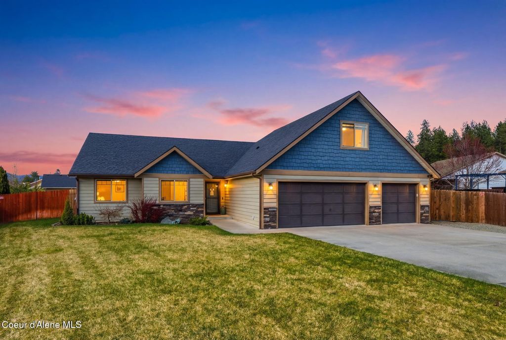 Photo of 4313 Seneca Dr, Post Falls, ID 83854 (MLS # 26-2792)