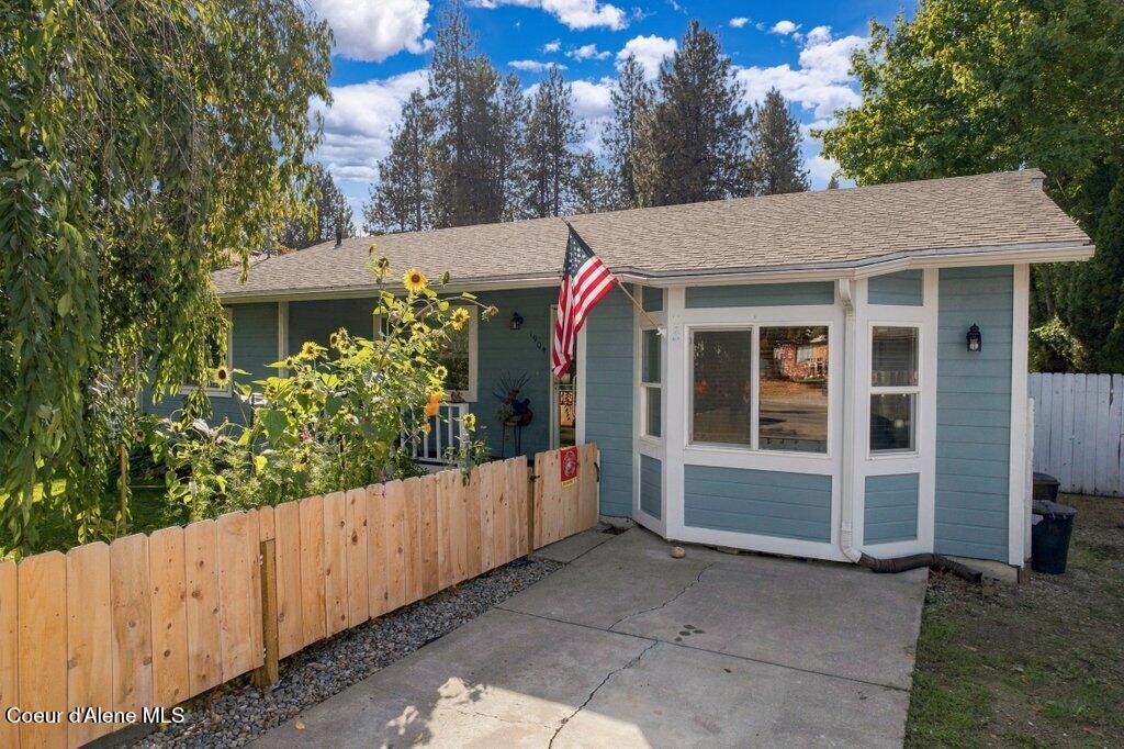 Photo of 1904 3rd Ave, Post Falls, ID 83854 (MLS # 26-9696)