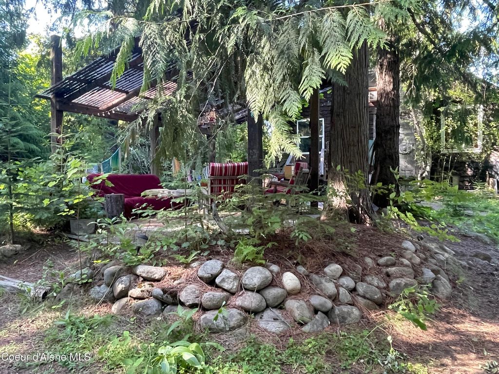 Photo of 2256 Hoodoo Mountain Mountain, Priest River, ID 83856 (MLS # 25-7781)