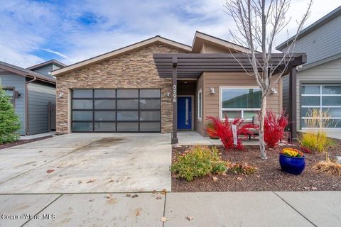 Photo of 3296 Ladalia Dr, Coeur dAlene, ID 83814 (MLS # 25-10782)