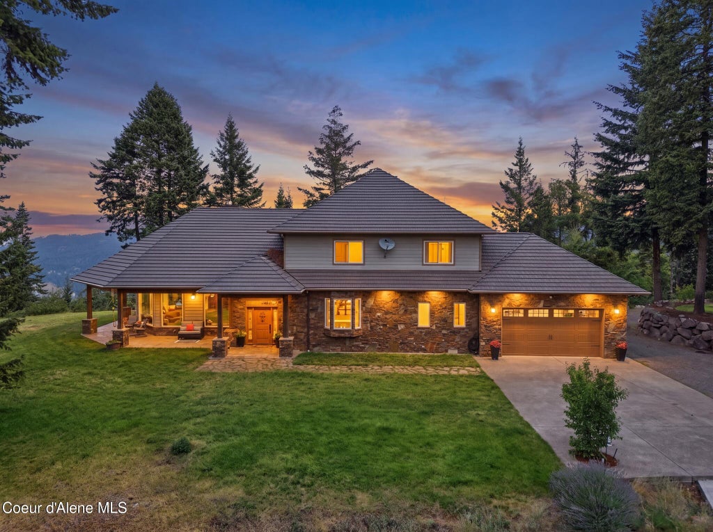 Photo of 735 BUSHWACKER Rd, Coeur dAlene, ID 83814 (MLS # 26-7832)