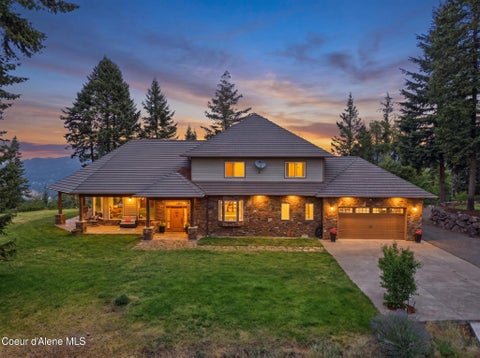 Photo of 735 BUSHWACKER Rd, Coeur dAlene, ID 83814 (MLS # 26-7832)