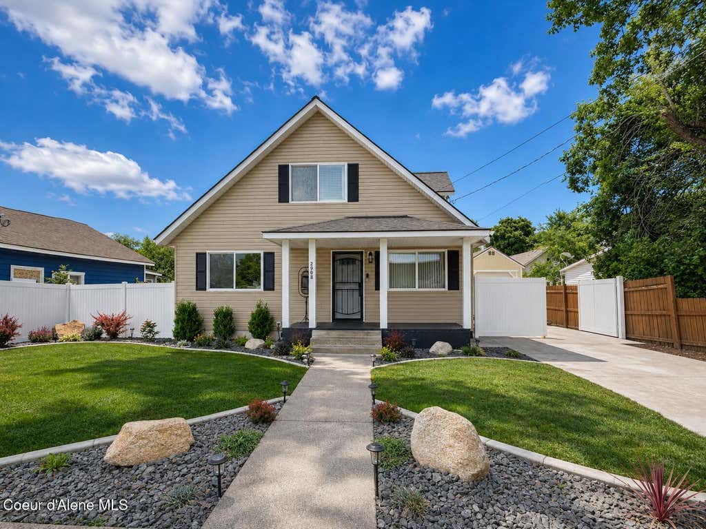Photo of 2908 11TH St, Coeur dAlene, ID 83815 (MLS # 26-8336)