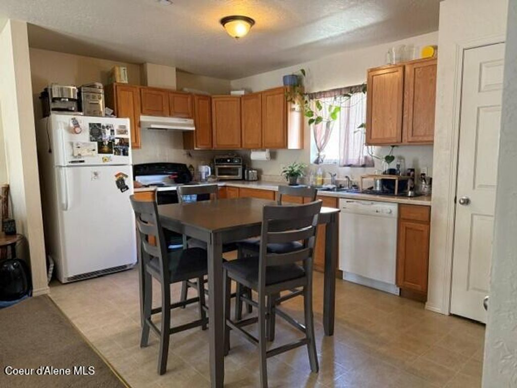 Photo of 1801 Culvers Dr #8, Sandpoint, ID 83864 (MLS # 26-3170)