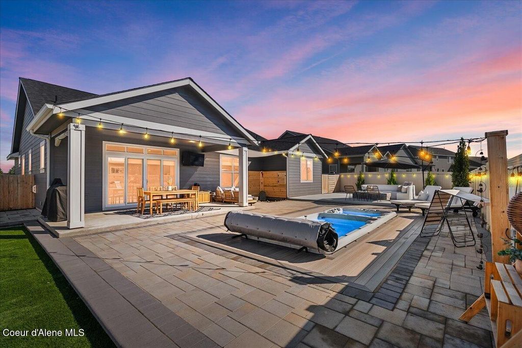 Photo of 4332 ENCLAVE Way, Coeur dAlene, ID 83815 (MLS # 25-9584)