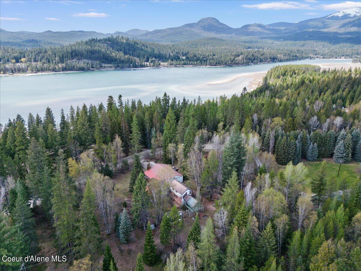 218 Gypsy Bay Rd, Sagle, Idaho image 3