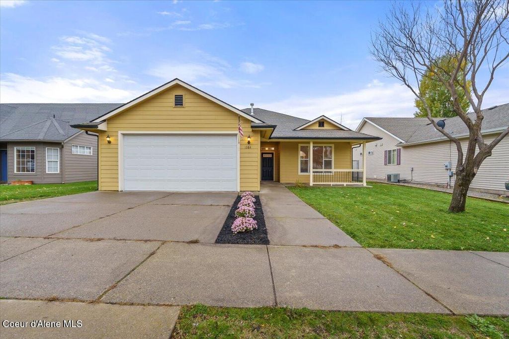 Photo of 1384 BERING Dr, Coeur dAlene, ID 83815 (MLS # 25-10640)