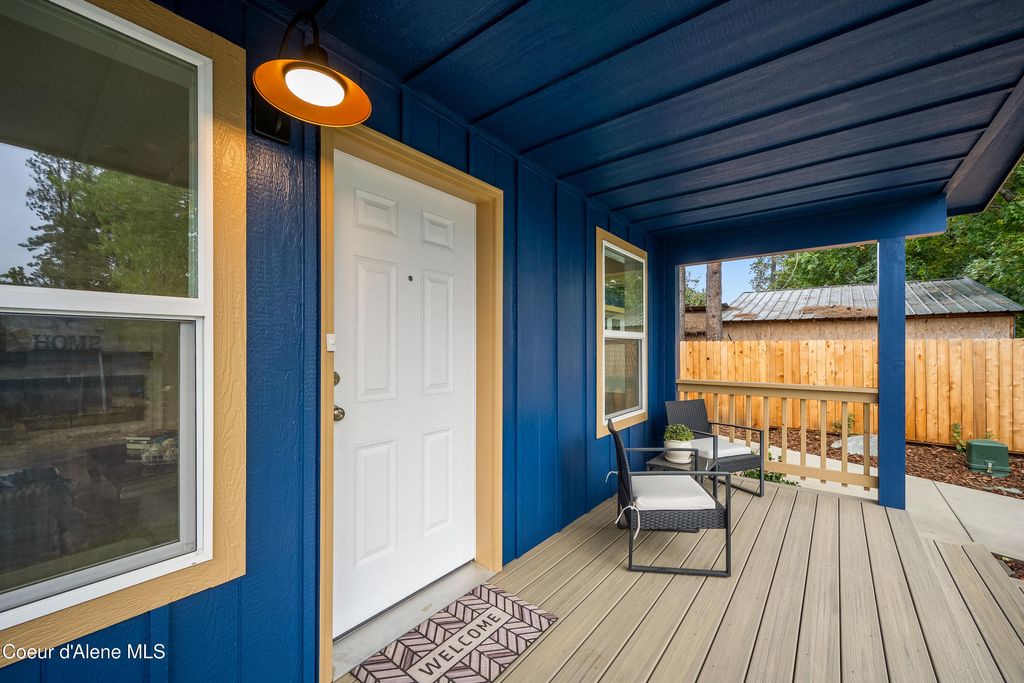 Photo of 79 Finley Ave, Priest River, ID 83856 (MLS # 25-10722)