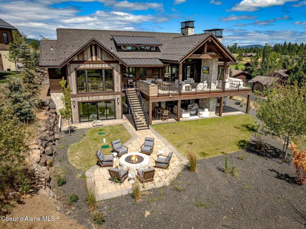 Photo of 6176 DUNITE Ct, Coeur dAlene, ID 83814 (MLS # 25-8417)