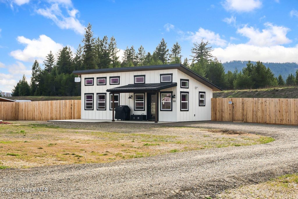 Photo of 100 Omaha Way, Sagle, ID 83860 (MLS # 26-3497)