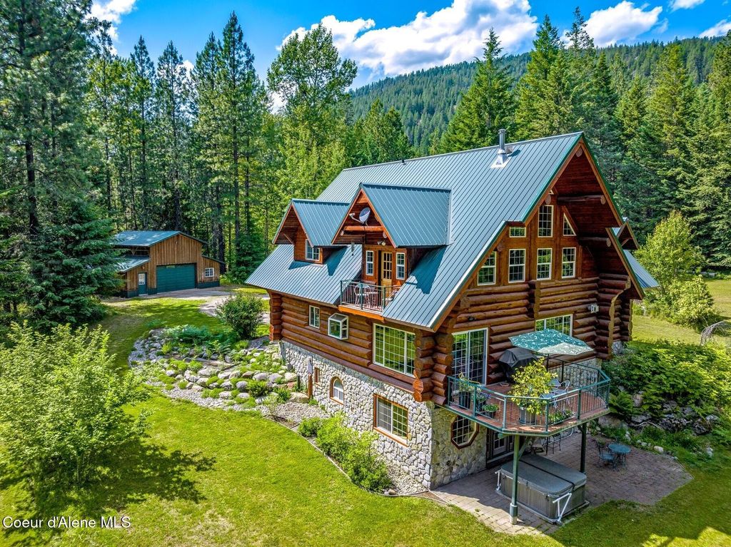 Photo of 1198 Mountain View View, Sandpoint, ID 83864 (MLS # 25-7342)