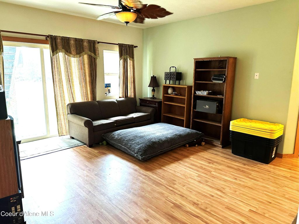 Photo of 164 Cedar View Ests Dr, Blanchard, ID 83804 (MLS # 25-9936)