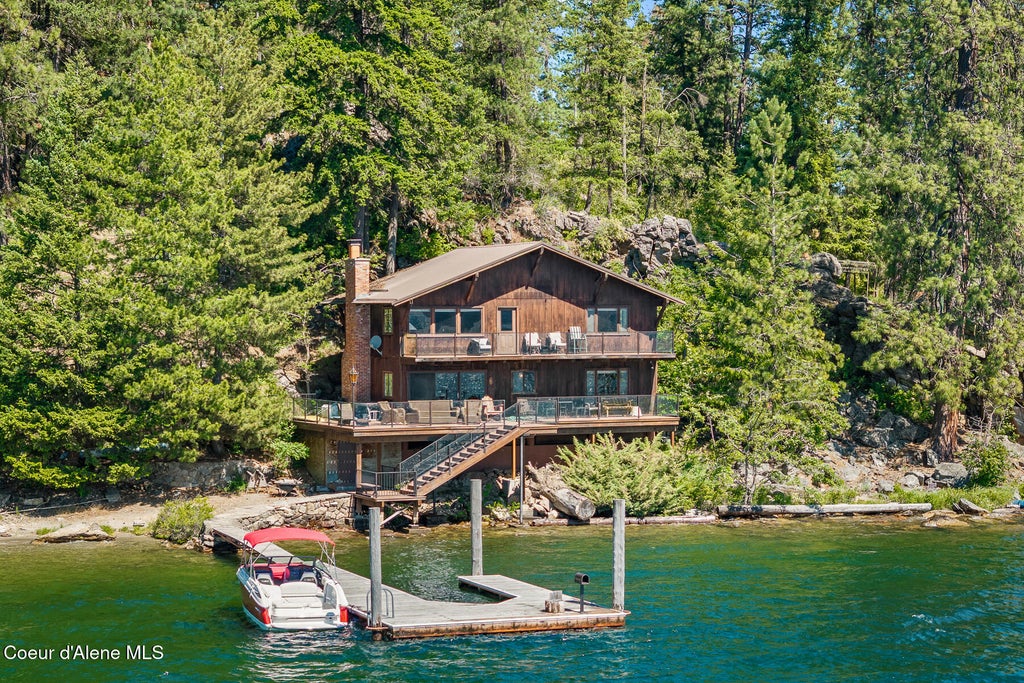Photo of 8245 Coeur D Alene Lake Lake, Coeur dAlene, ID 83814 (MLS # 26-6144)