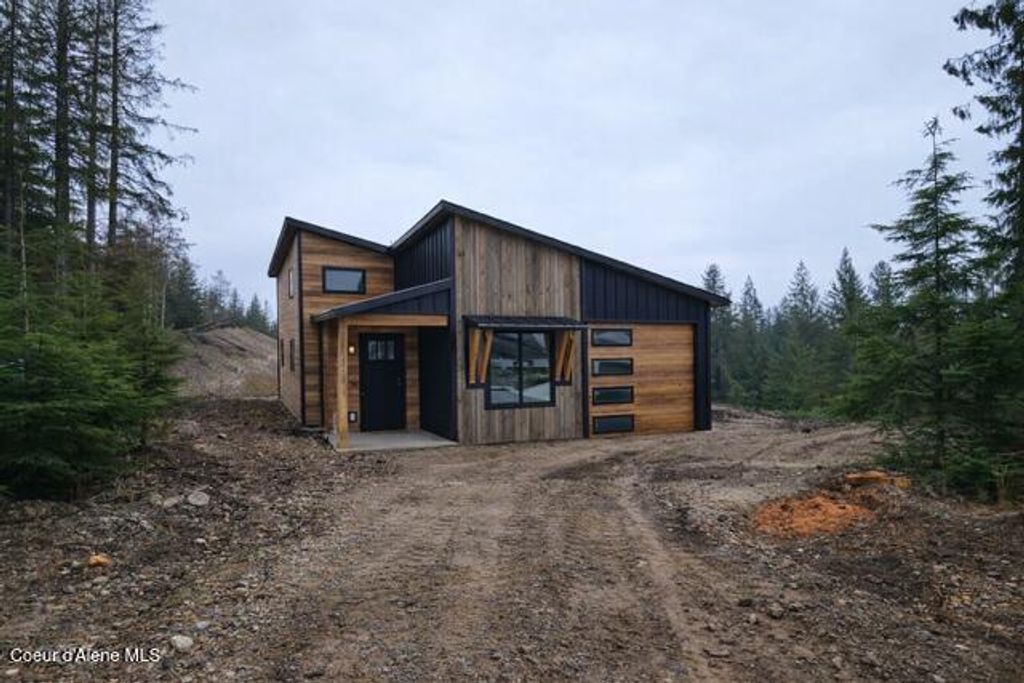 Photo of 99 Big Burl Rd, Sagle, ID 83860 (MLS # 26-2081)