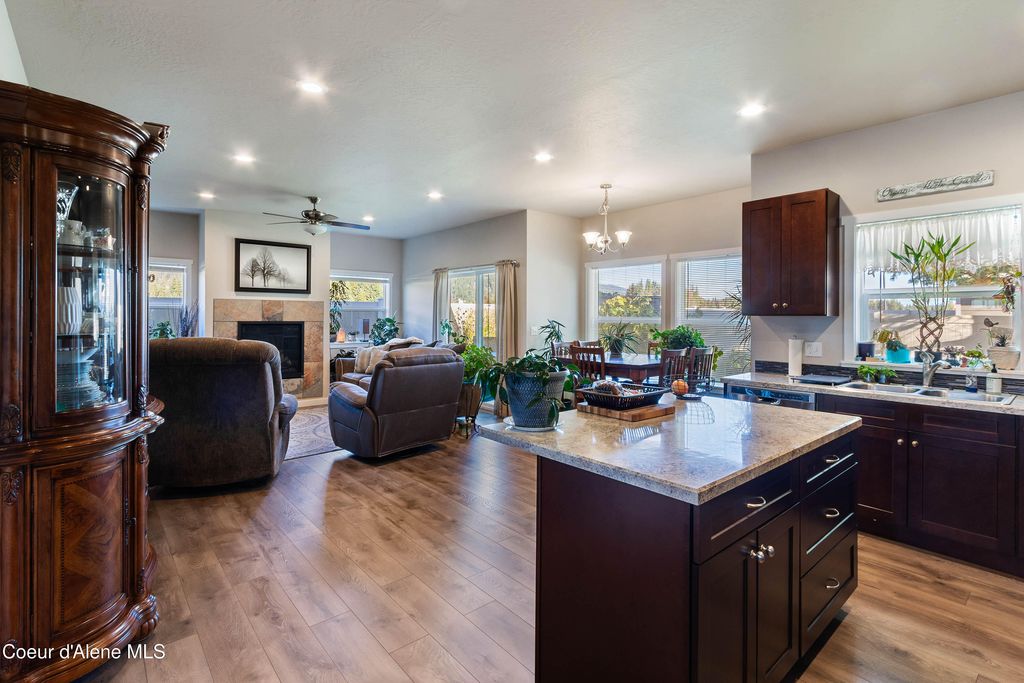 Photo of 318 Creekview Ct, Sandpoint, ID 83864 (MLS # 25-10341)