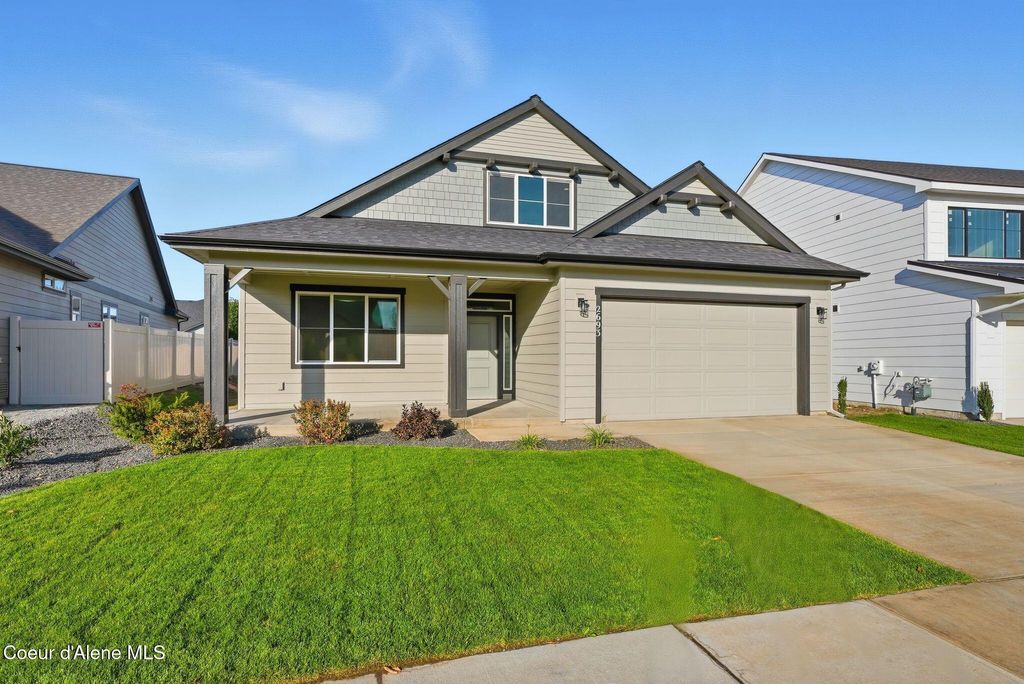 Photo of 2693 VICTOR Loop, Coeur dAlene, ID 83815 (MLS # 25-10494)