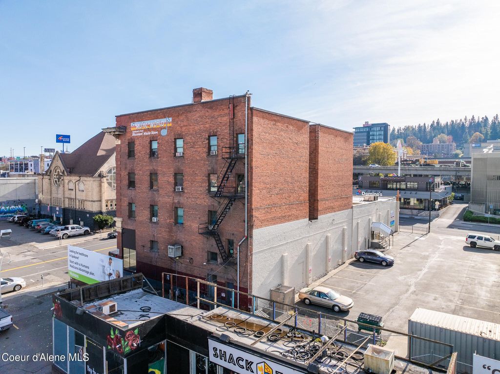 Photo of 224 Howard St, Spokane, WA 99201 (MLS # 26-3504)