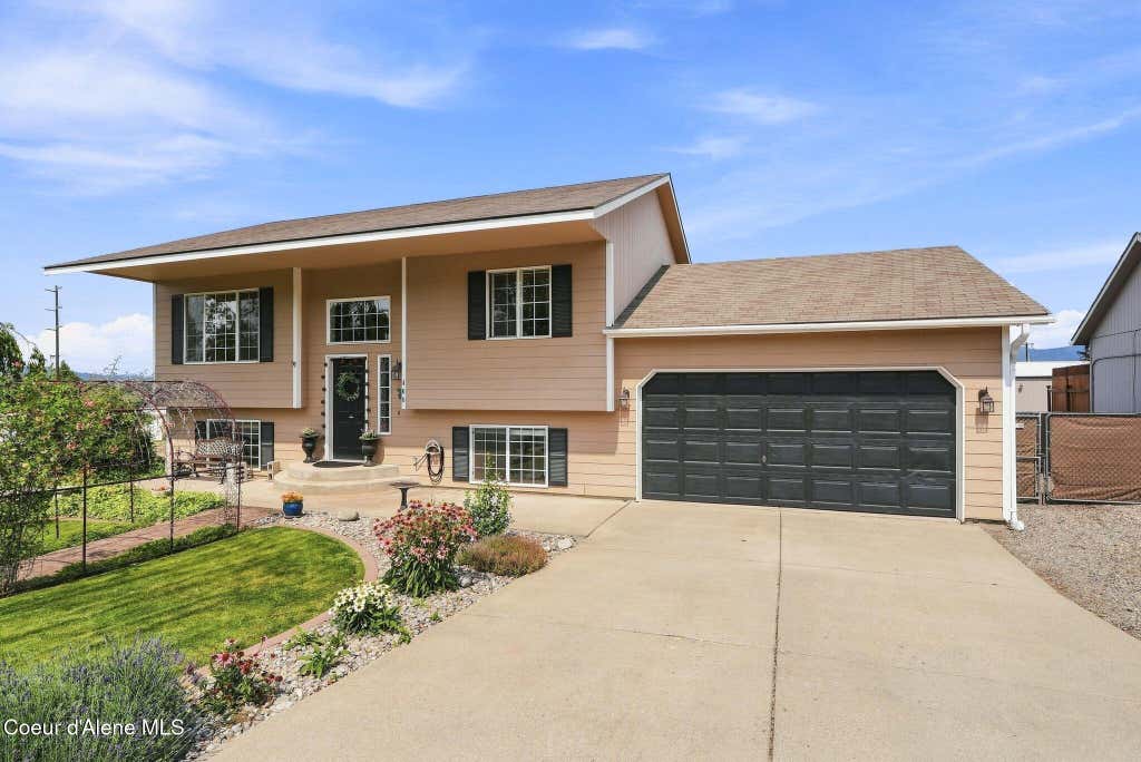 Photo of 460 Bridle LN, Post Falls, ID 83854 (MLS # 26-8517)