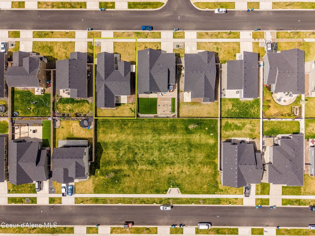 Photo of 172 Kirkwood St, Post Falls, ID 83854 (MLS # 26-3780)