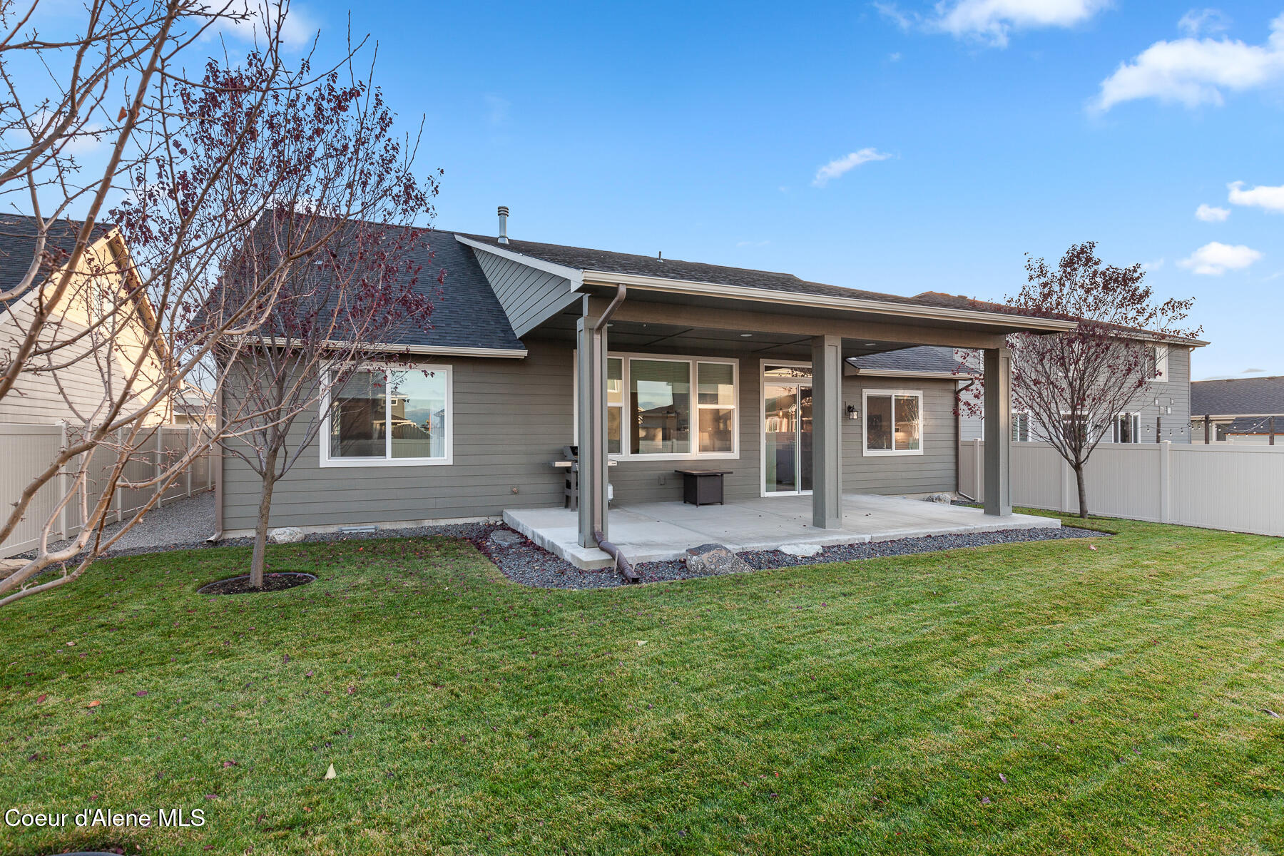 2105 W Alsea Loop, Post Falls, Idaho image 32