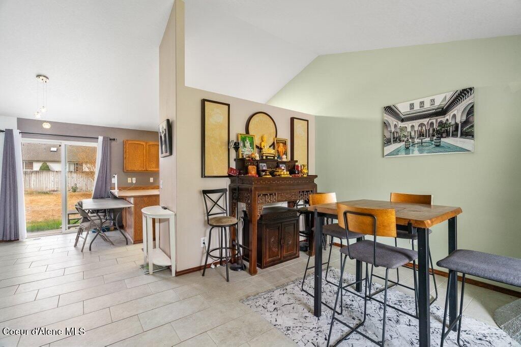 Photo of 3177 WILBUR Ave, Coeur dAlene, ID 83815 (MLS # 25-9987)