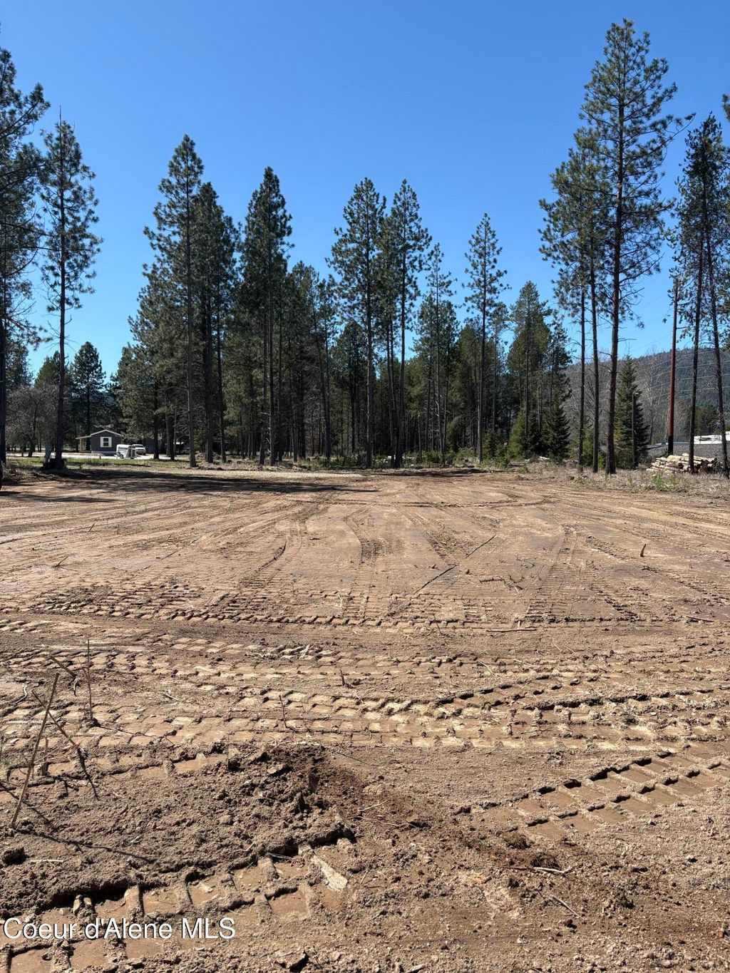 Photo of 207 Davis Rd, Sagle, ID 83860 (MLS # 26-3273)