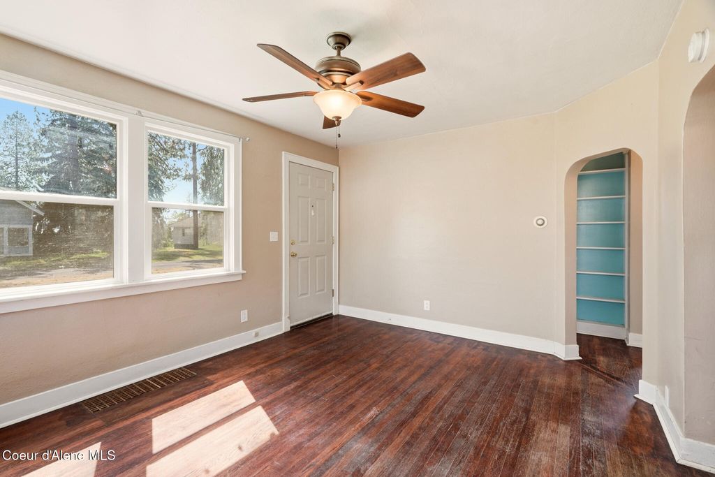 Photo of 124 4th, Cheney, WA 99004 (MLS # 26-7103)