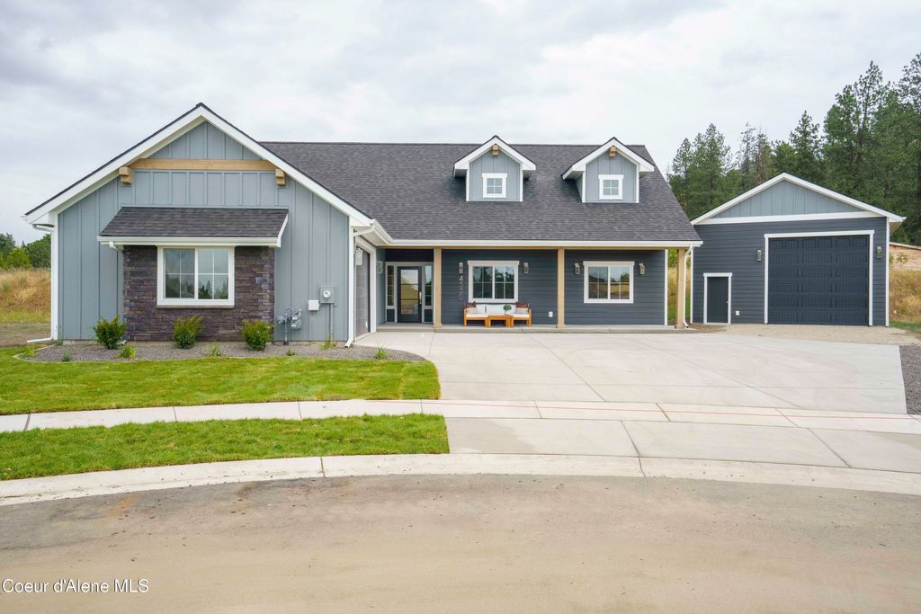 Photo of 4550 SAVEA Ln, Post Falls, ID 83854 (MLS # 26-477)