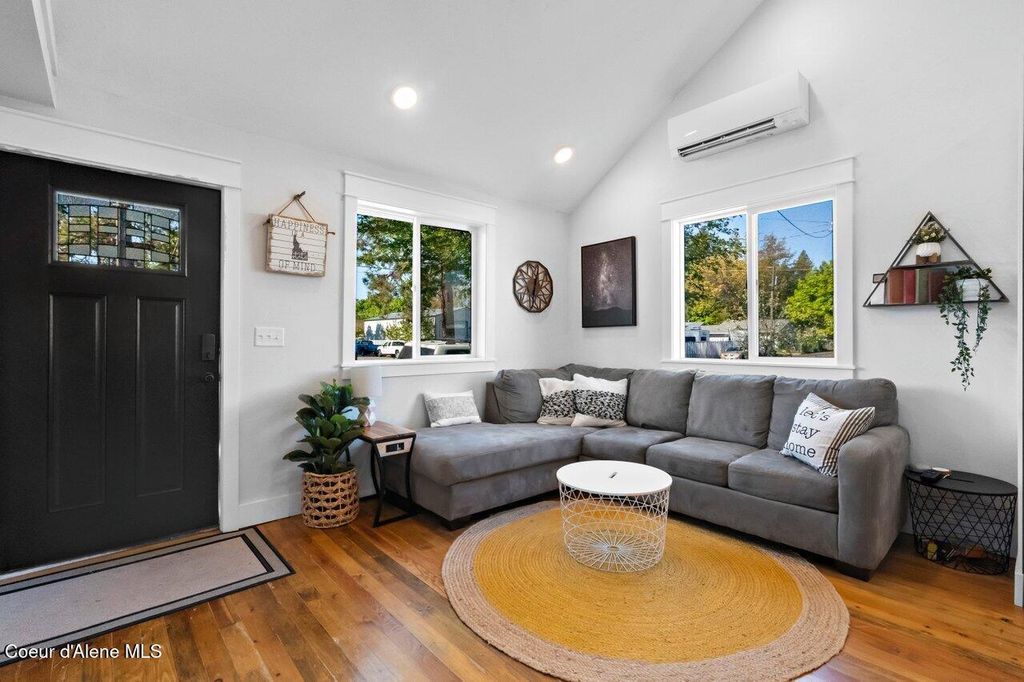 Photo of 1101/1103 STINER Ave, Coeur dAlene, ID 83815 (MLS # 25-8942)