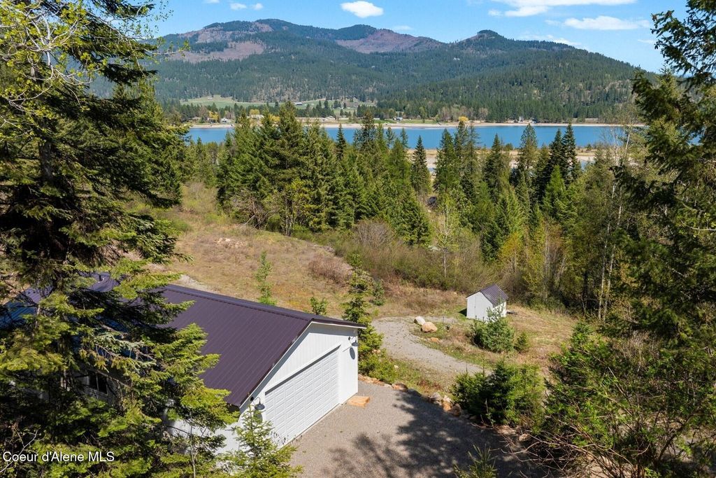 Photo of 247 Living Waters Way, Priest River, ID 83856 (MLS # 25-4149)