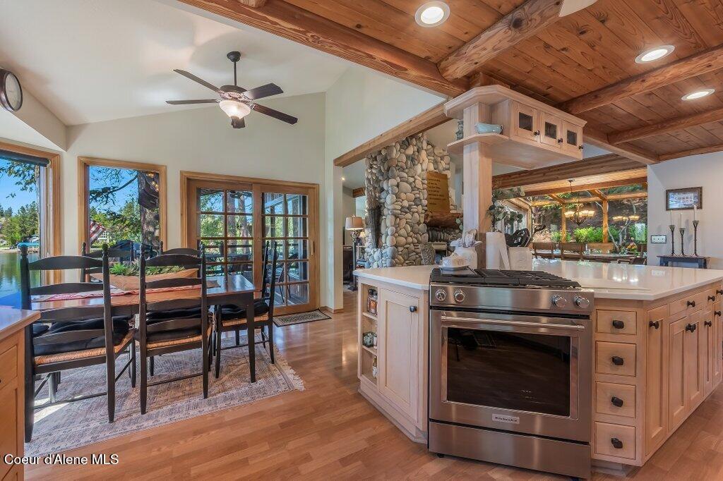 7225 W Otter Bay Rd, Coeur d'Alene, Alaska image 23