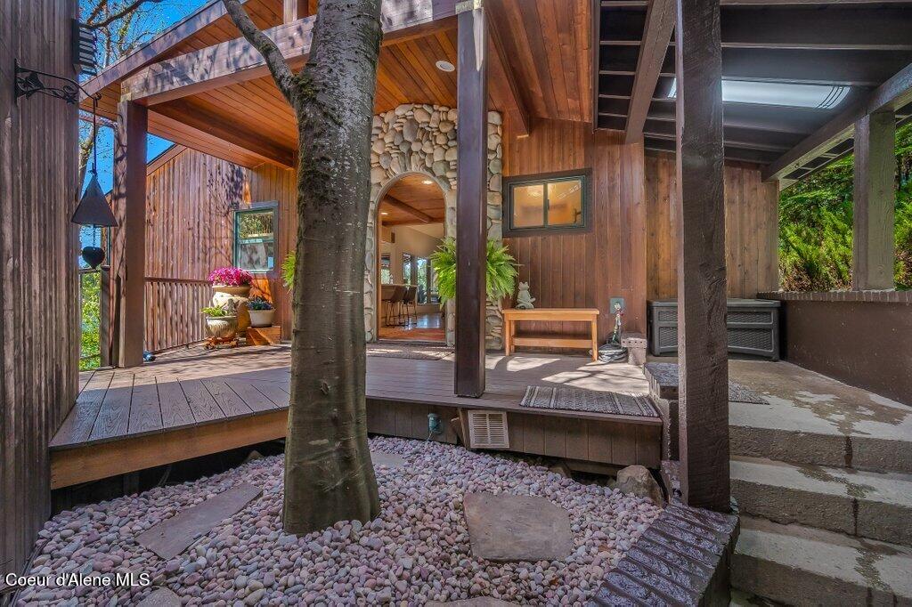 7225 W Otter Bay Rd, Coeur d'Alene, Alaska image 6
