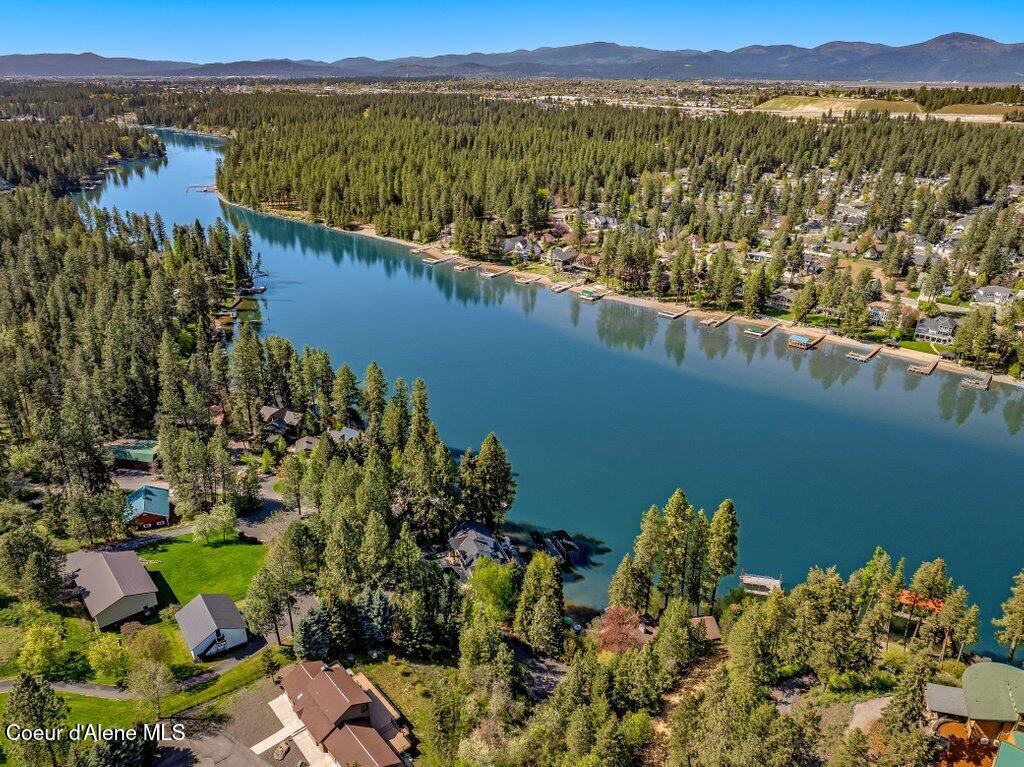7225 W Otter Bay Rd, Coeur d'Alene, Alaska image 16