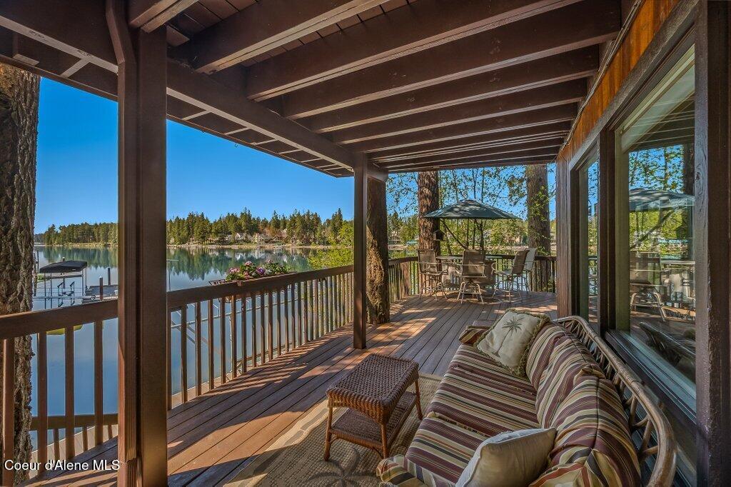 7225 W Otter Bay Rd, Coeur d'Alene, Alaska image 8