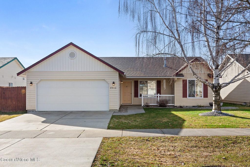 Photo of 4950 Palmwood Ln, Post Falls, ID 83854 (MLS # 26-1990)