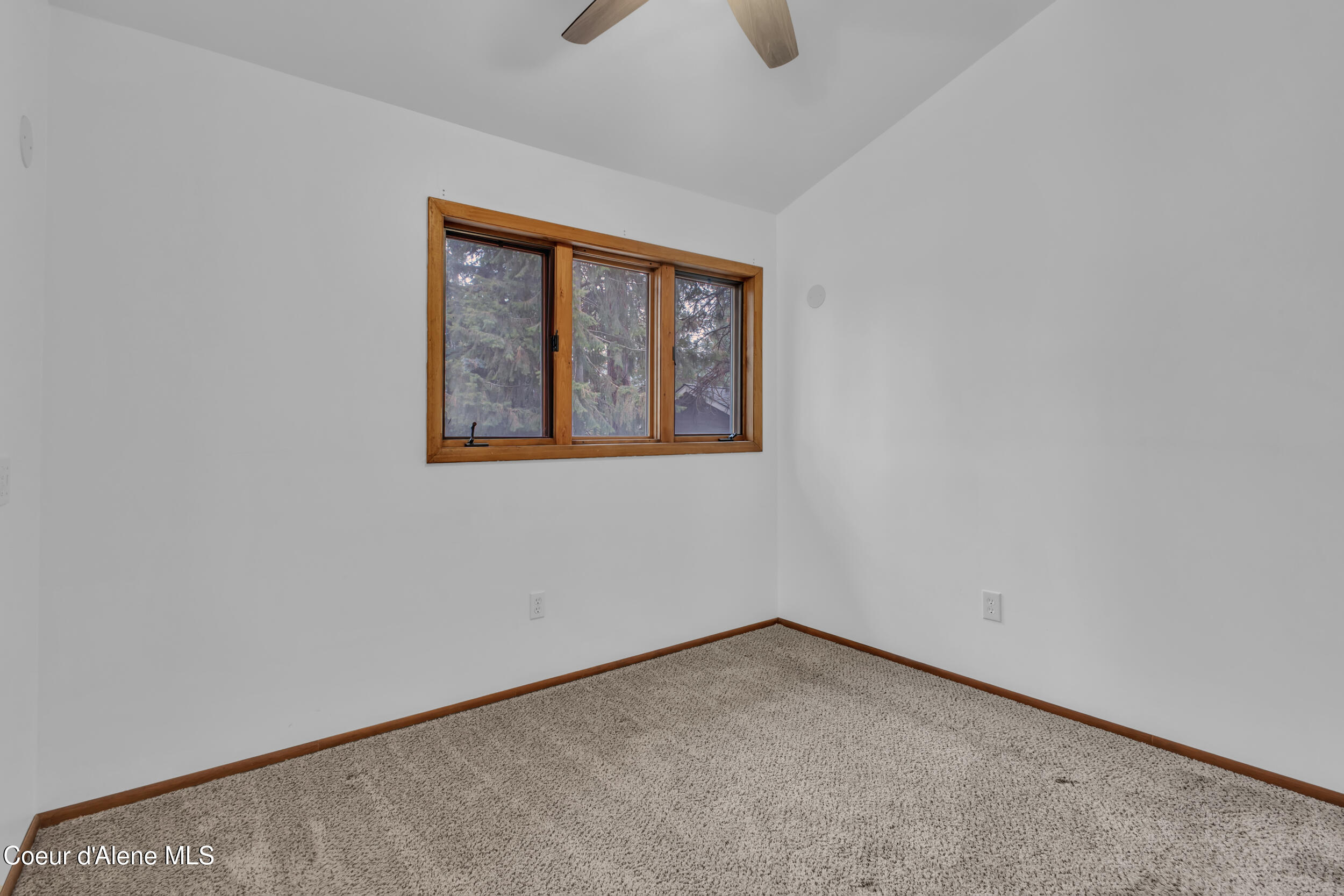 3010 RIVERCREST