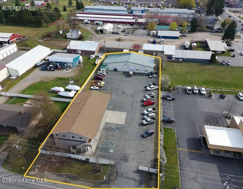 Photo of 108 Hanley Ave, Dalton Gardens, ID 83815 (MLS # 26-3973)