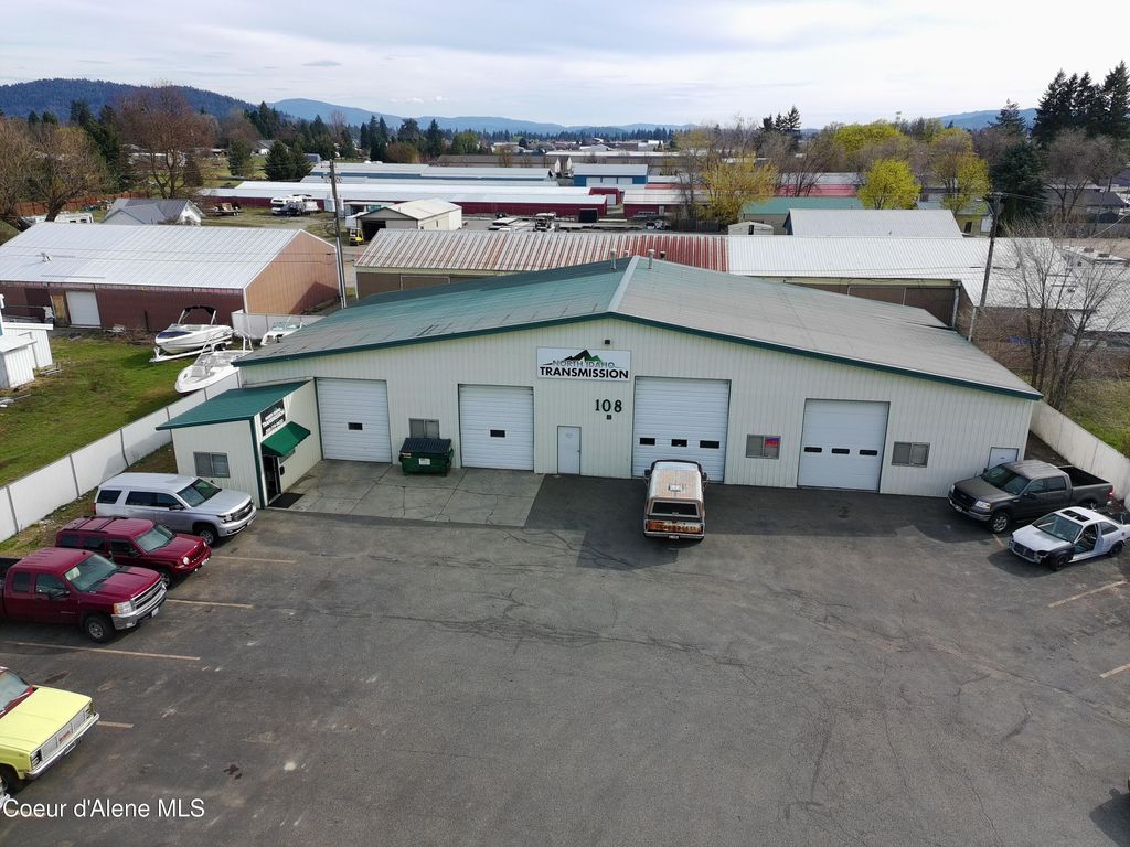 Photo of 108 Hanley Ave, Dalton Gardens, ID 83815 (MLS # 26-3973)