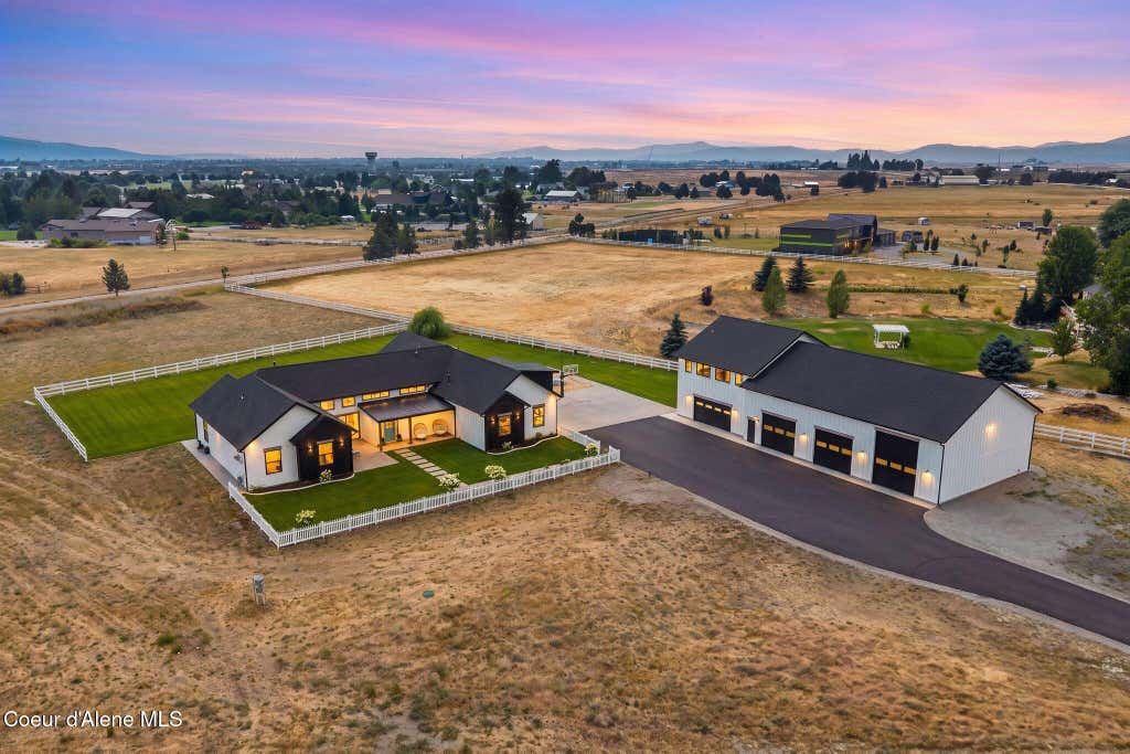 Photo of 3708 Carolwood CT, Post Falls, ID 83854 (MLS # 26-8497)